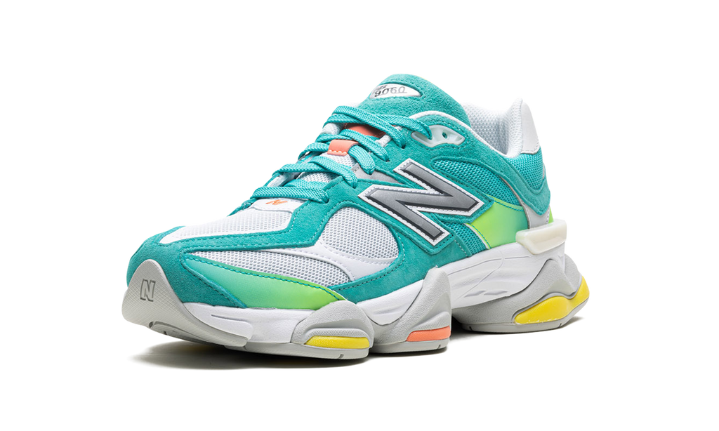 9060 "Cyan Burst" U9060DBT